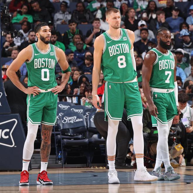 关于波士顿凯尔特人训练开放日，今晨刷新队史纪录引欢呼，社区盾在即，身体对抗强度拉满的信息南宫