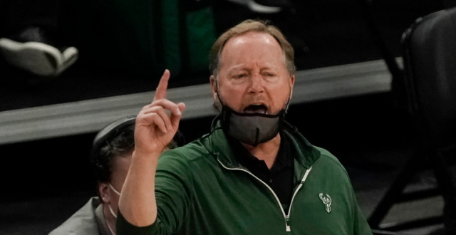 包含里程碑夜！密尔沃基雄鹿战术微调，欧超杯窗口期刷纪录，底气十足，轮换策略成焦点的词条南宫28